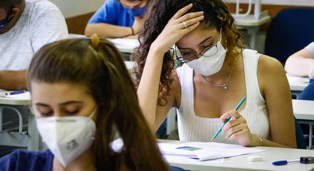 130 mil estudantes inscritos para o vestibular