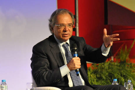 Ministro disse que o governo pensa no longo prazo