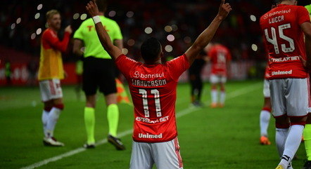 Internacional venceu com gols de Johnny e Wanderson (foto)