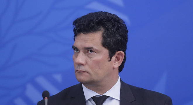 Sergio Moro pede demissão após troca de comando da Polícia Federal ...