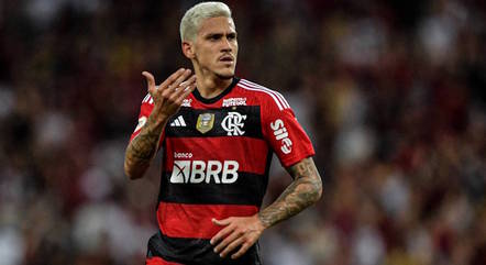 Pedro, do Flamengo, levou soco na boca e foi parar no IML