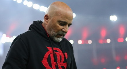 Sampaoli não deixou saudades no Sevilla e vive crise no Flamengo
