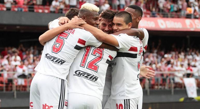 São Paulo abre as quartas de final enfrentando o São Bernardo nesta terça (22)