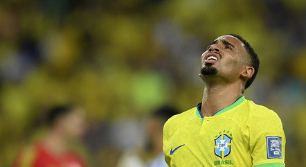 Gabriel Jesus lamenta derrota brasileira
