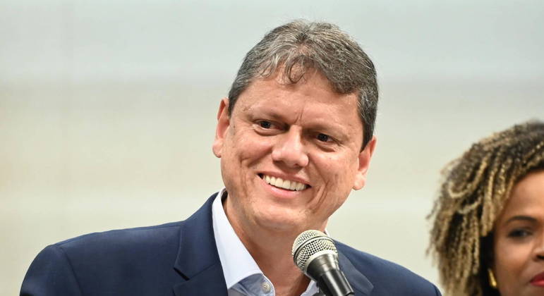 Tarcísio de Freitas (Republicanos) toma posse hoje como novo governador de São Paulo