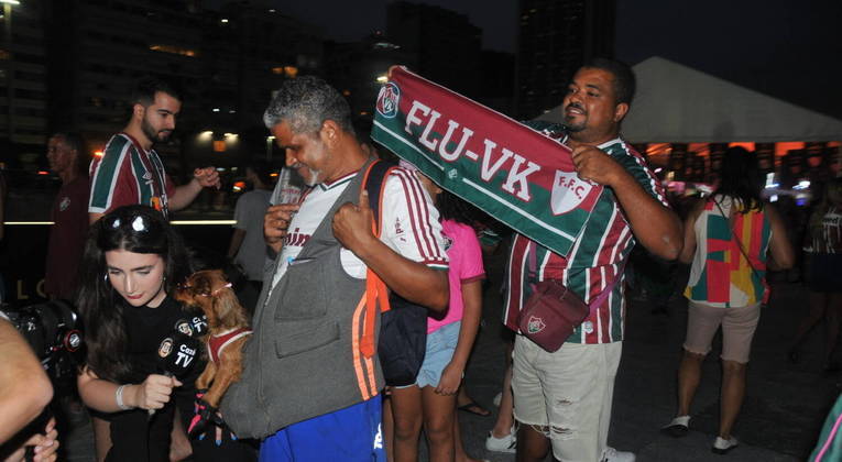 Em 2023, a grande final da Libertadores tem o Maracanã como palco, o que facilitou um pouco a vida dos torcedores do Flu. O custo da vitória/derrota para um torcedor do Fluminense? Ingresso do jogo: R$ 260. Custo total: R$ 260. Distância total percorrida (ida e volta): 0 km