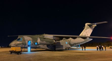 Comitiva partiu da aeronave KC-390 Millennium