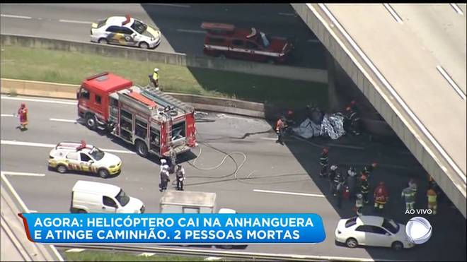 A queda de uma aeronave nesta segunda-feira (11) no km 7 da rodovia Anhanguera, sentido Castelo Branco,Â em SÃ£o Paulo,Â deixou duas vÃ­timas carbonizadas.