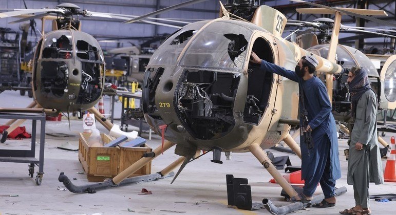 Exército dos EUA danificou aeronaves que não poderiam ser retiradas do território afegão