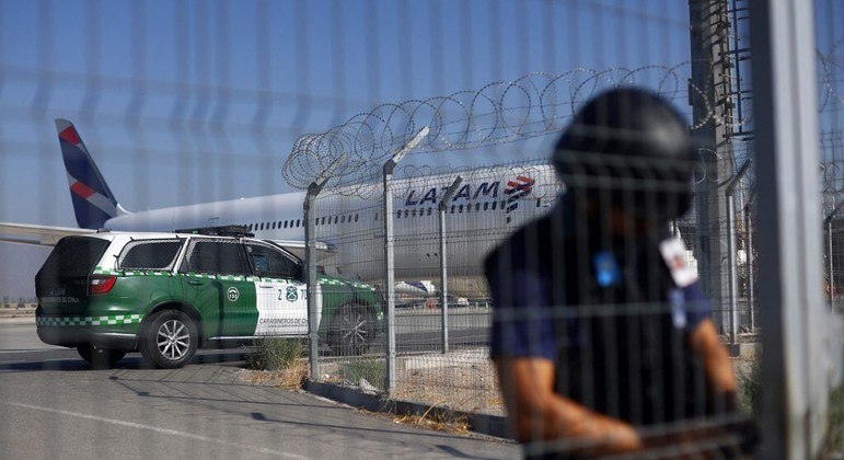 Avião da Latam vindo de Miami trazia carga valiosa para Santiago, no Chile