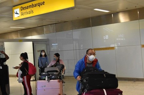 Pessoas idosas são mais vulneráveis ao vírus