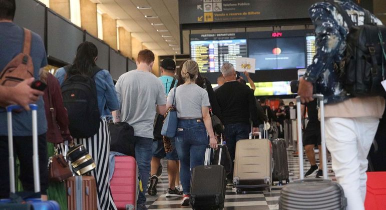 Passageiros que tenham estado em um dos seis países africanos não poderão entrar no Brasil
