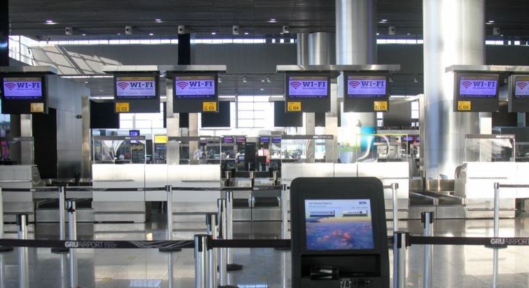 Aeroporto de Guarulhos. Apenas 3% dos brasileiros pretendem viajar no fim de ano