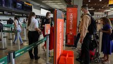 Aumento de casos de Covid faz empresas cancelarem voos em SP