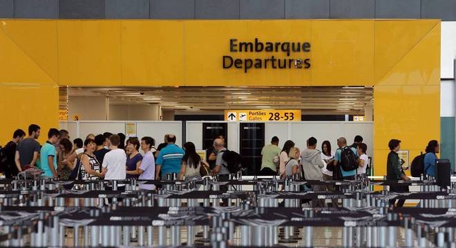 Declarações de saída definitiva do Brasil quase triplicaram nesta década