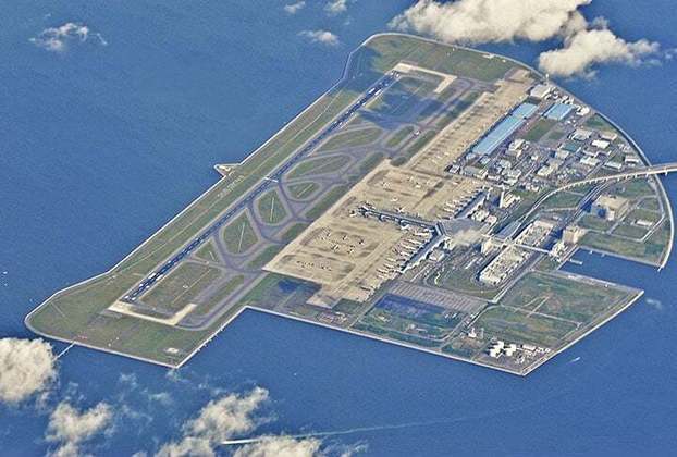 AEROPORTO INTERNACIONAL DE KANSAI (Japão) - Fica numa ilha artificial na Baía de Osaka.