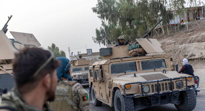 Talibãs controlam 90% das fronteiras do Afeganistão
