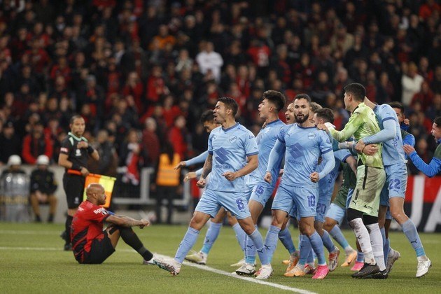 Athletico-PR (Libertadores): US$ 5,45 milhões (R$ 26,1 milhões)