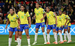 O Brasil continuou a levar perigo para o gol panamenho, mas o jogo terminou em 4 a 0. No fim da partida, as jogadoras vibraram com a comissão técnica