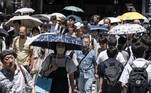 O Japão enfrentou as temperaturas médias mais elevadas já registradas no arquipélago entre junho e agosto. A onda de calor também afetou a região do Mediterrâneo e a América do Norte, com temperaturas que superaram 40ºC