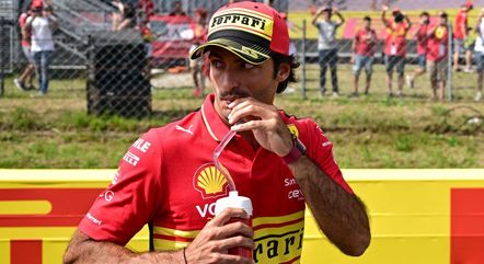Sainz não é o primeiro piloto da F1 a ser assaltado e reagir

