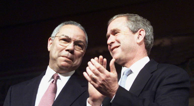 Colin Powell foi secretário de Estado durante o mandato do republicano George W. Bush