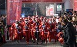 NMACEDONIA-CHRISTMAS-ENTERTAINMENT
Participants dressed as Santa Claus take part in an annual Christmas city race in Skopje, on the eve of Christmas day, on December 24, 2023.
Robert ATANASOVSKI / AFP