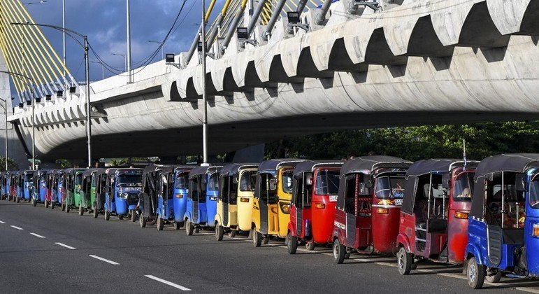 Nos primeiros cinco meses de 2023, cerca de 122 mil pessoas partiram do Sri Lanka