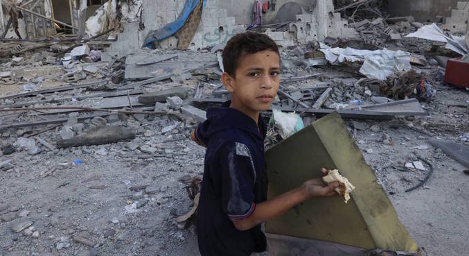 Moradores de Gaza sofrem com falta de comida, energia e água potável