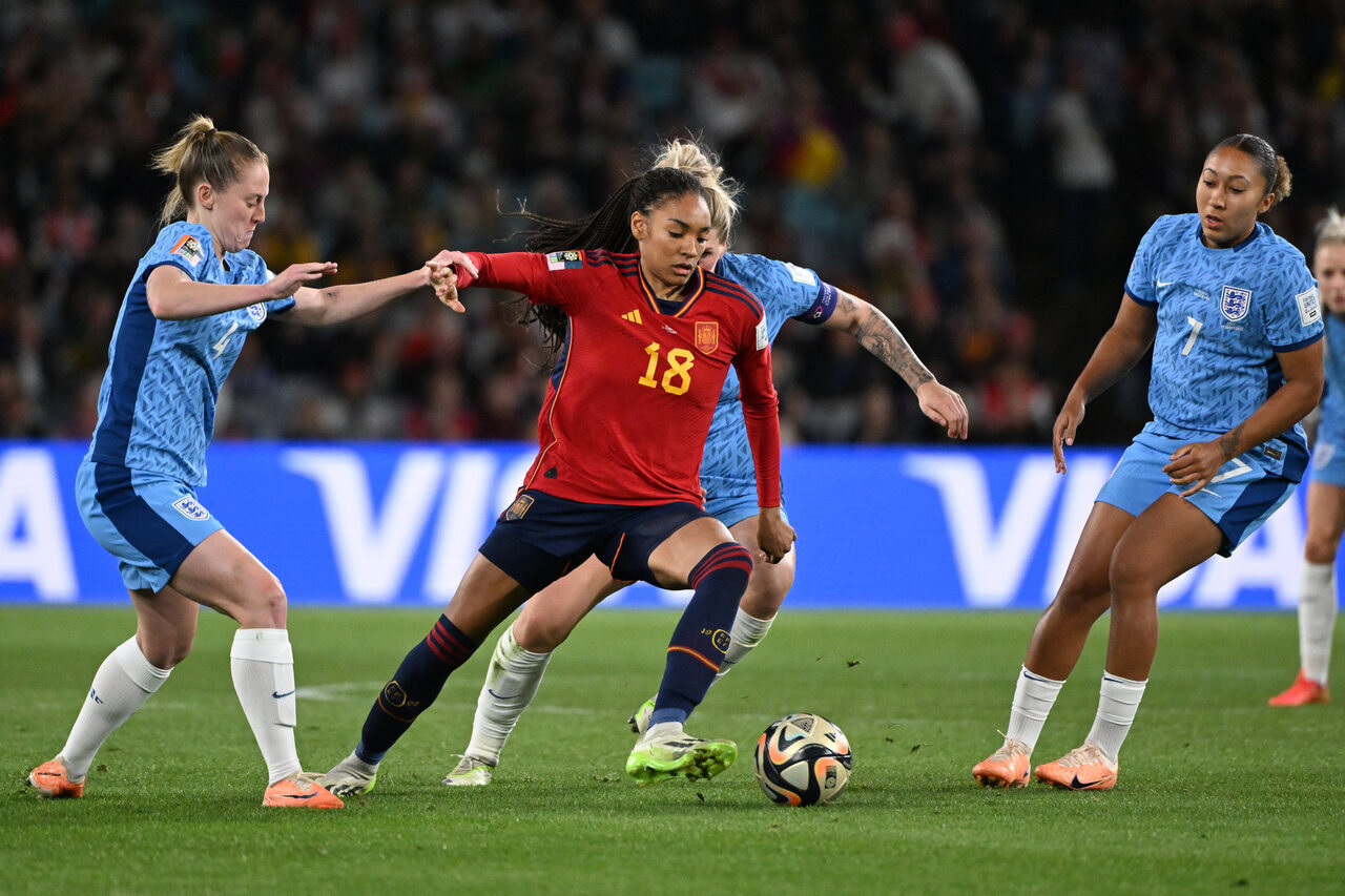 Espanha e Inglaterra se enfrentam na Final da Copa do Mundo