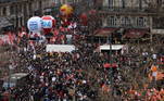Na praça da República, em Paris, concentração dos manifestantes  