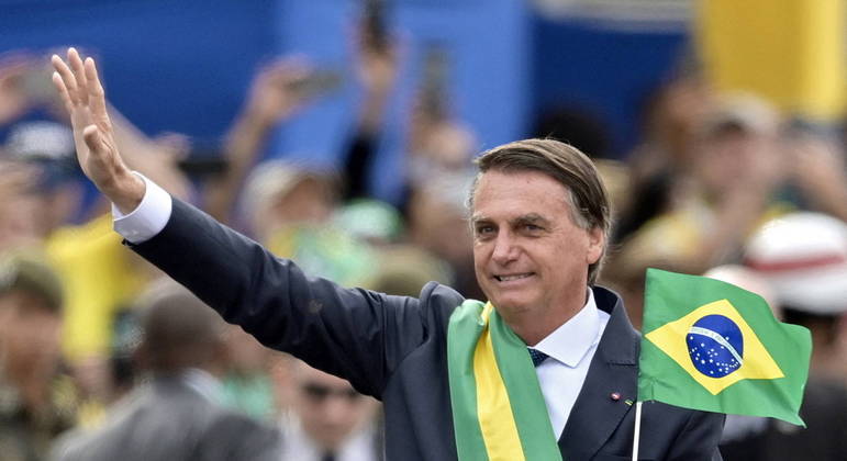 Presidente Jair Bolsonaro desfila no 7 de Setembro
