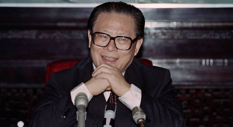 Jiang Zemin tinha 96 anos de idade e não resistiu à luta contra a leucemia