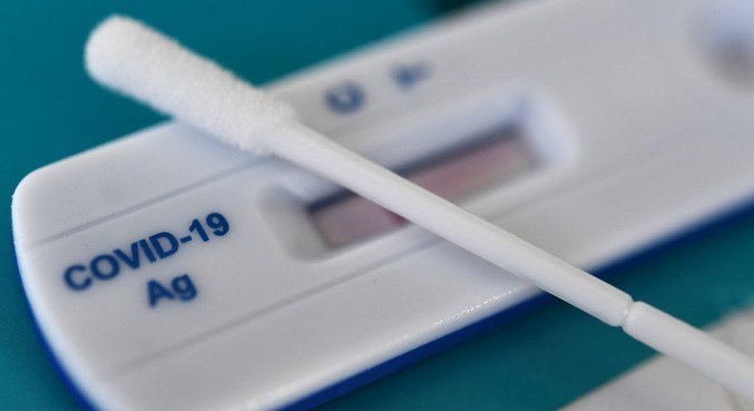 Ontem, havia 402.496 casos da doença em acompanhamento
