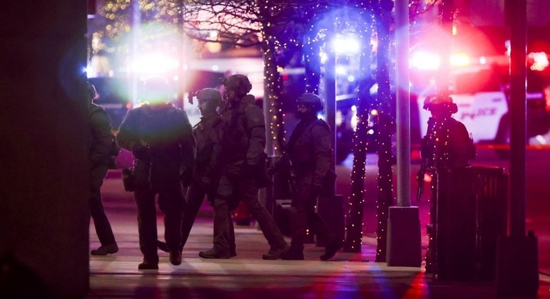 Homem matou quatro pessoas e deixou tr&ecirc;s feridos