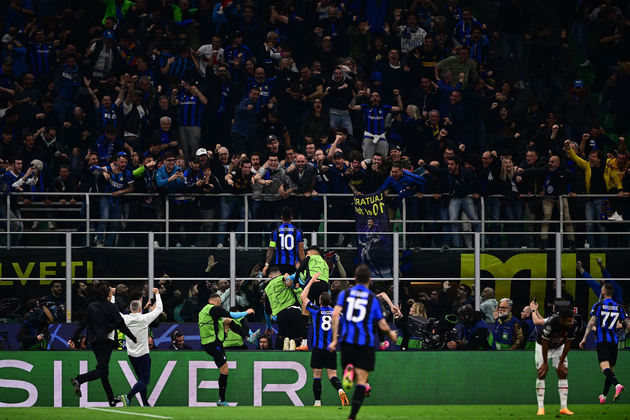 A torcida presente no estádio na cidade de Milão, na Itália, fez a festa com o gol marcado pelo capitão. Fora da final, o Milan termina a participação na Champions League desta temporada com uma campanha melhor do que a feita no último ano, quando foi eliminado na fase de grupos