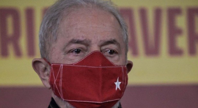 Ex-presidente da República Luiz Inácio Lula da Silva, presidente de honra 
do PT