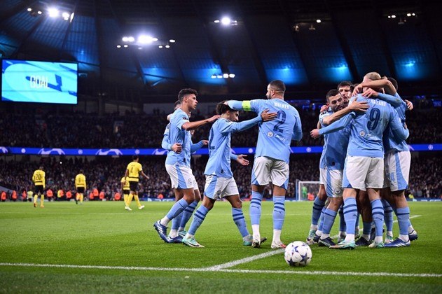 Na Inglaterra, o Manchester City, atual campeão da Champions League, venceu com autoridade o Young Boys, por 3 a 0, jogando no Etihad Stadium. Haaland fez dois gols, e Foden completou o placar