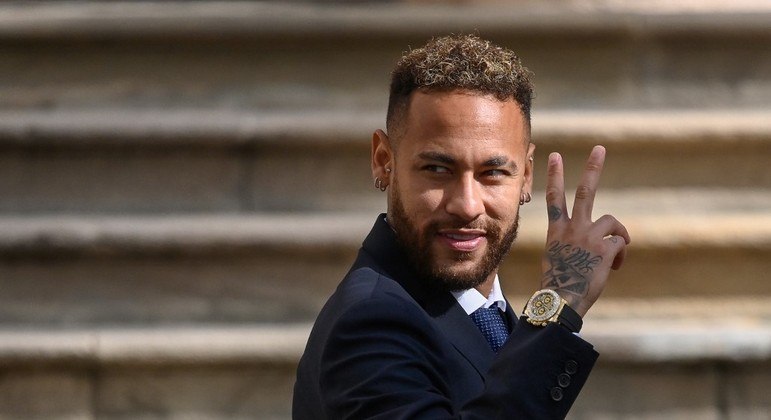 Acusado de corrupção privada, Neymar prestou depoimento à Justiça espanhola na terça-feira
