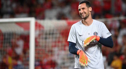 Sergio Rico, do PSG, está em estado grave no hospital