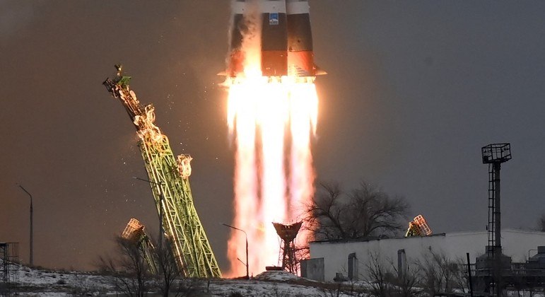 Foguete decolou levando a nave Soyuz para a Estação Espacial Internacional