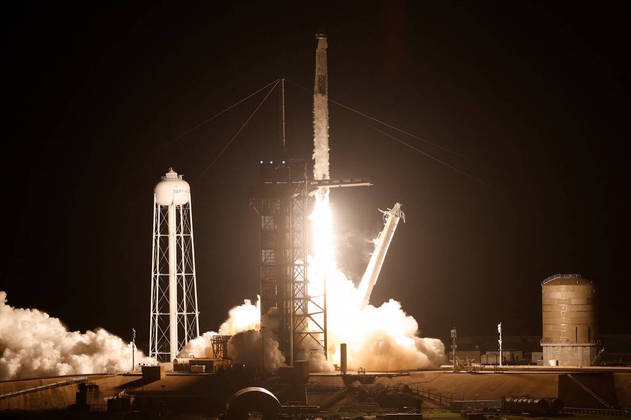 Esta é Crew-7, a sétima missão regular de rotação de tripulantes da Estação Espacial Internacional, onde os astronautas vão passar seis meses