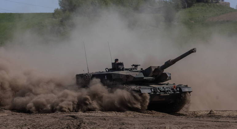 Polônia, vizinha à Ucrânia, já possui tanques alemães Leopard, que podem reforçar tropas de Kiev