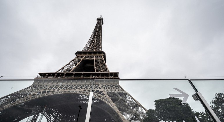 França libera entrada de turistas brasileiros totalmente vacinados - Vimarsana News
