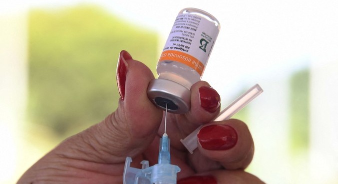 Ministério retirou recomendação de vacinação a adolescentes sem comorbidades