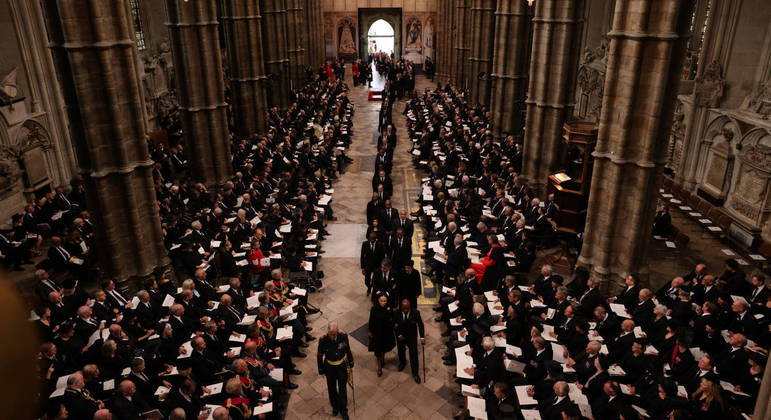 Cerca de 2.000 convidados darão o último adeus a Elizabeth 2ª na Abadia de Westminster