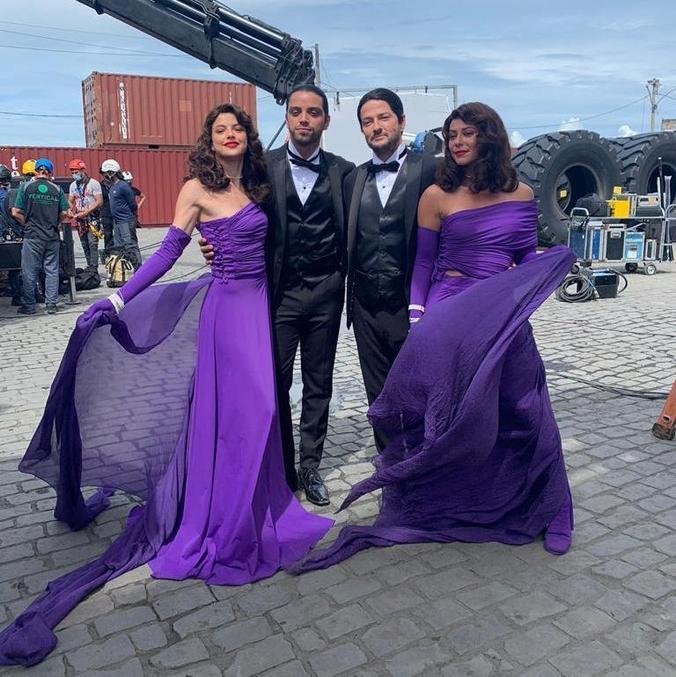 Agatha Moreira, Rodrigo Simas,  Marcelo Serrado e Paolla Oliveira nos bastidores de "Cara e Coragem"