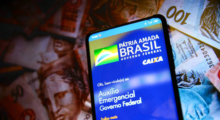 Aplicativo do auxílio emergencial: 45 milhões de beneficiados
 
 