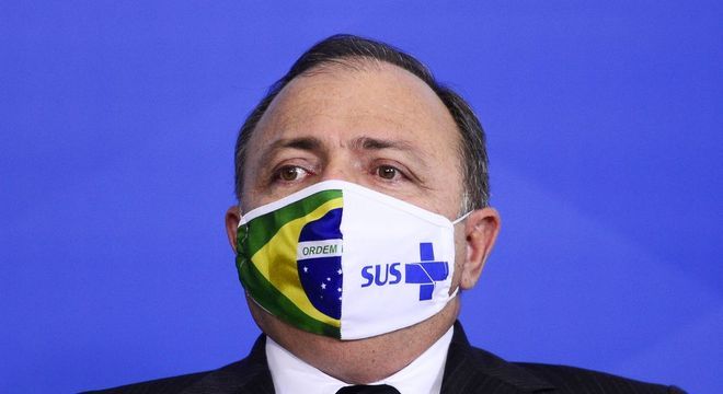 Eduardo Pazuello foi diagnosticado com covid-19 no dia 21 de outubro