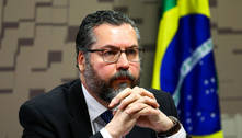 Senadores apresentarão pedido de impeachment de Ernesto Araújo